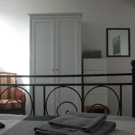 לינה וארוחת בוקר Plus Belle La Vue Chambres D'hotes