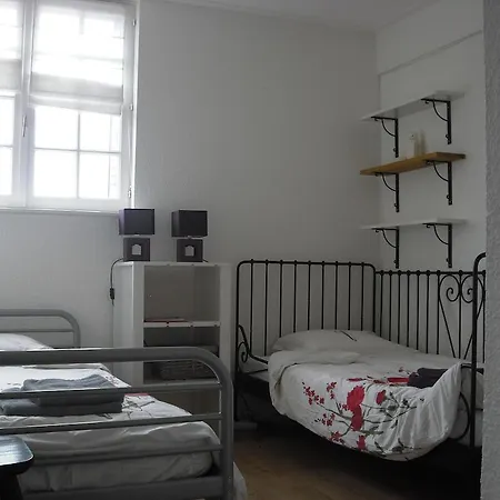 לינה וארוחת בוקר Plus Belle La Vue Chambres D'hotes